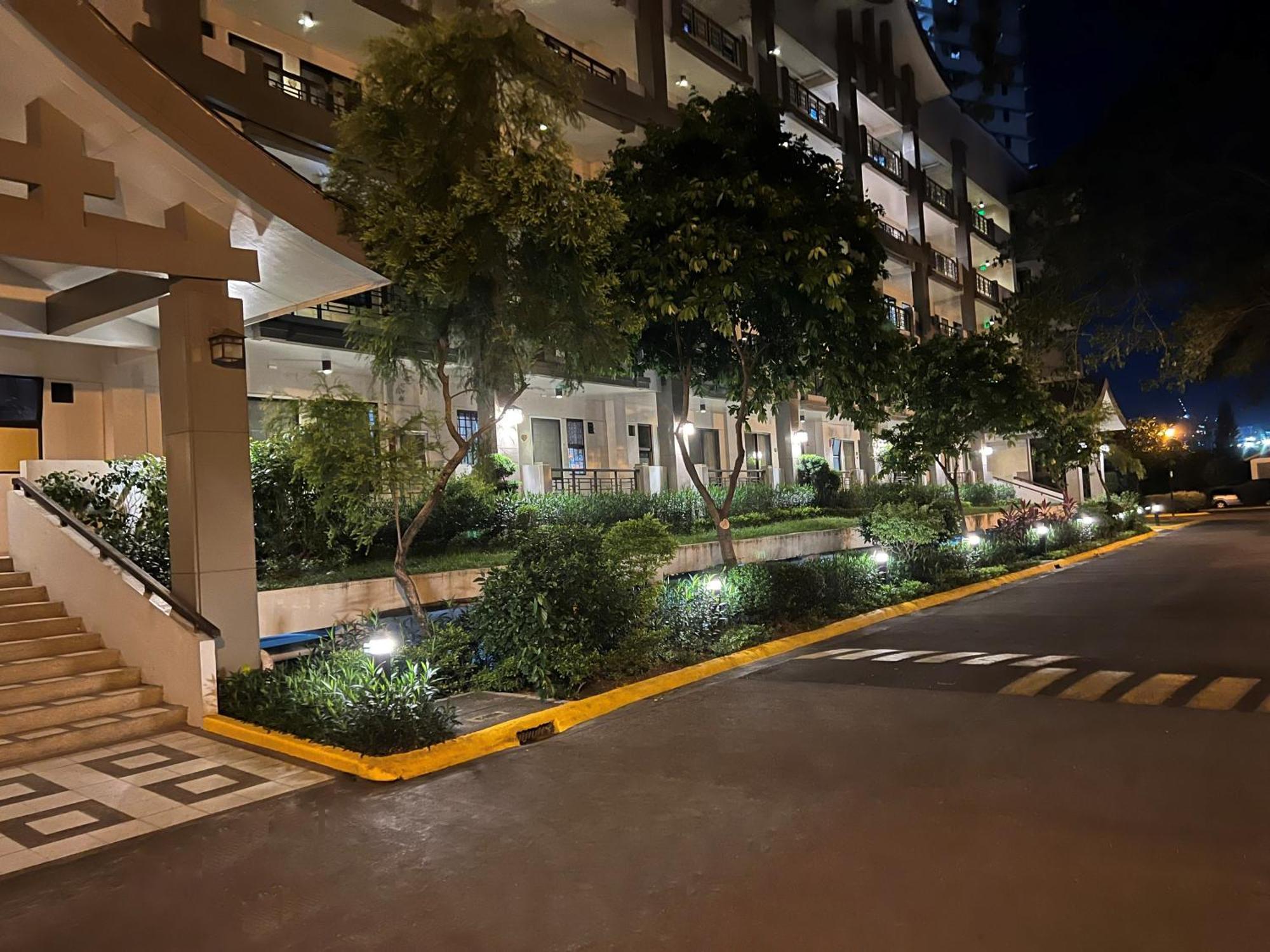 מנילה Stunning 2Br Apt, 65 Sq M Netflix At Rosewood Pointe Residences Near Bgc מראה חיצוני תמונה