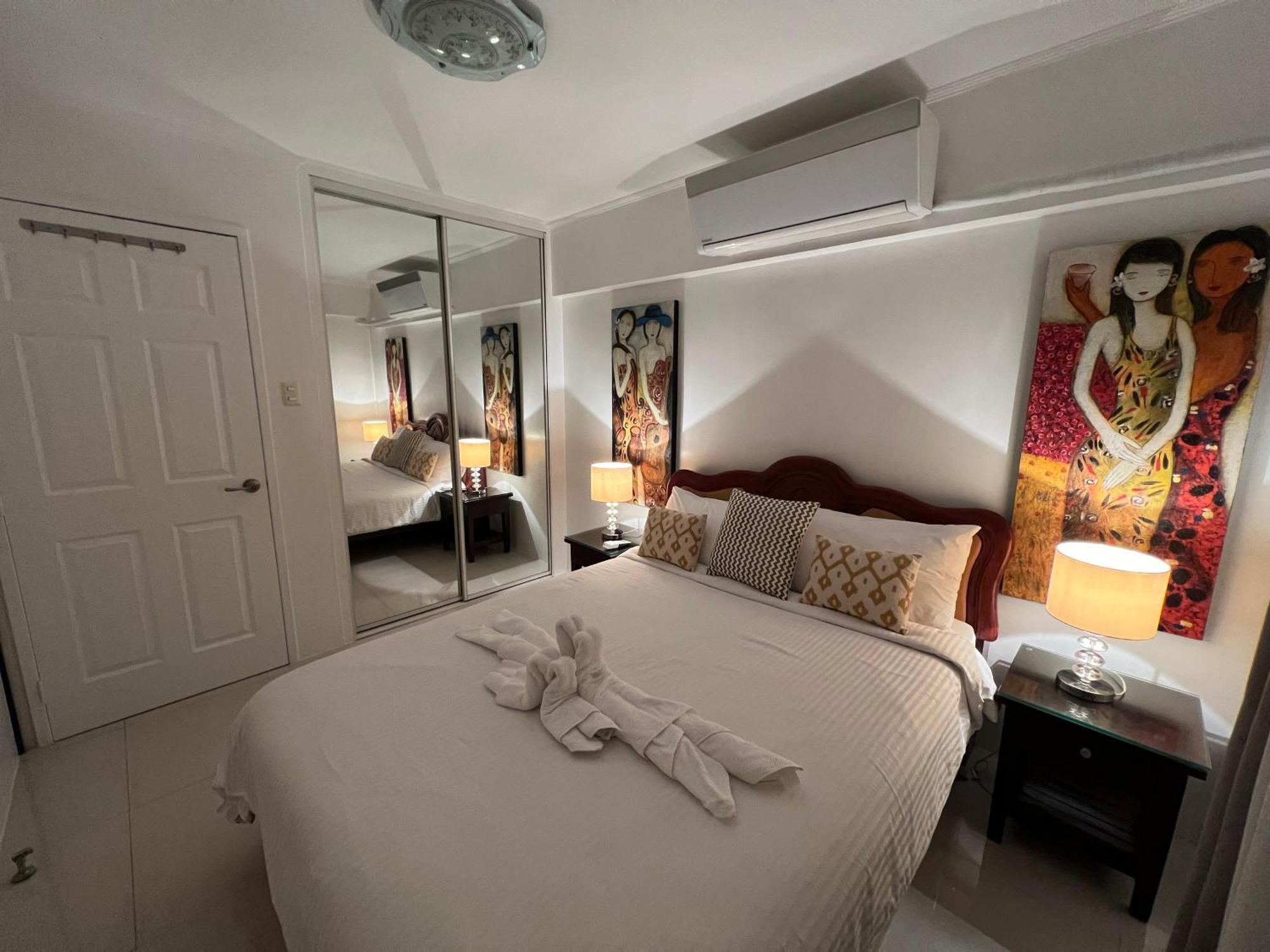 מנילה Stunning 2Br Apt, 65 Sq M Netflix At Rosewood Pointe Residences Near Bgc מראה חיצוני תמונה